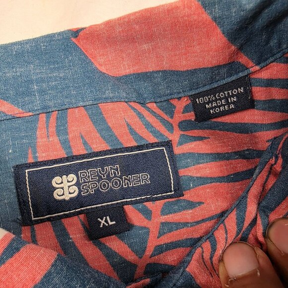 Reyn Spooner Mens Size  XL Blue Red Hawaiian Shirt Tropical Casual Aloha Walking - Picture 5 of 9